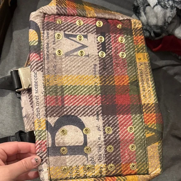 LeSportsac L.A.M.B Barrell Purse - Picture 12 of 14